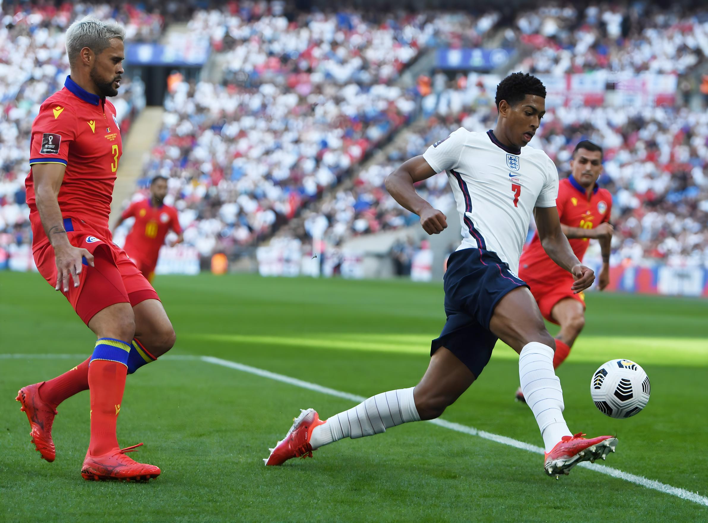 場內暴力行 場內暴力行