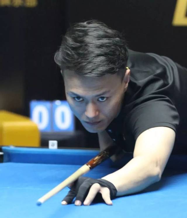 展现了两支 展现了两支